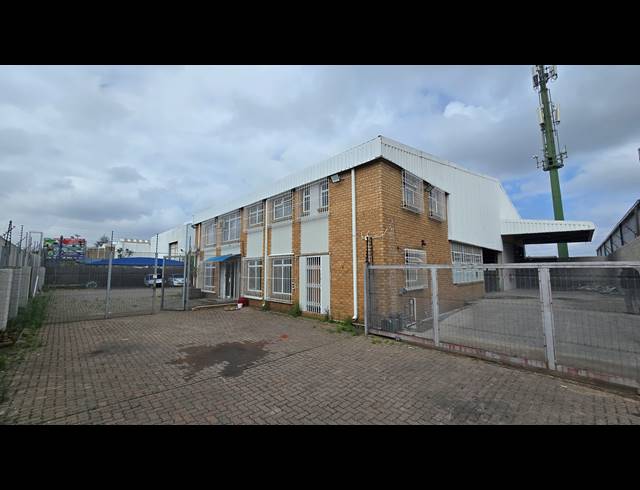 750M² WAREHOUSE FOR SALE IN SPARTAN